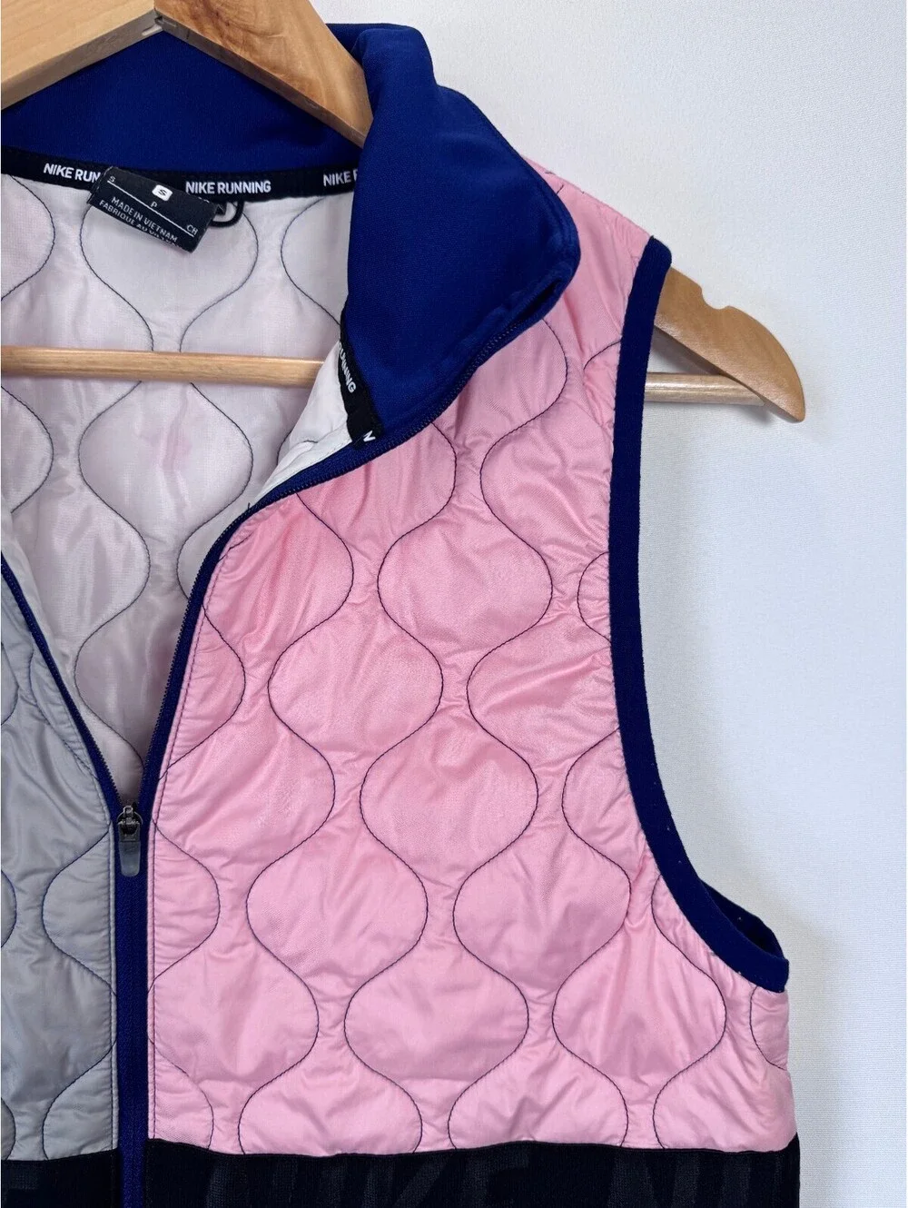 Nike AeroLayer Running Vest Women’s S Quilted Insulated Colorblock Pink Blue